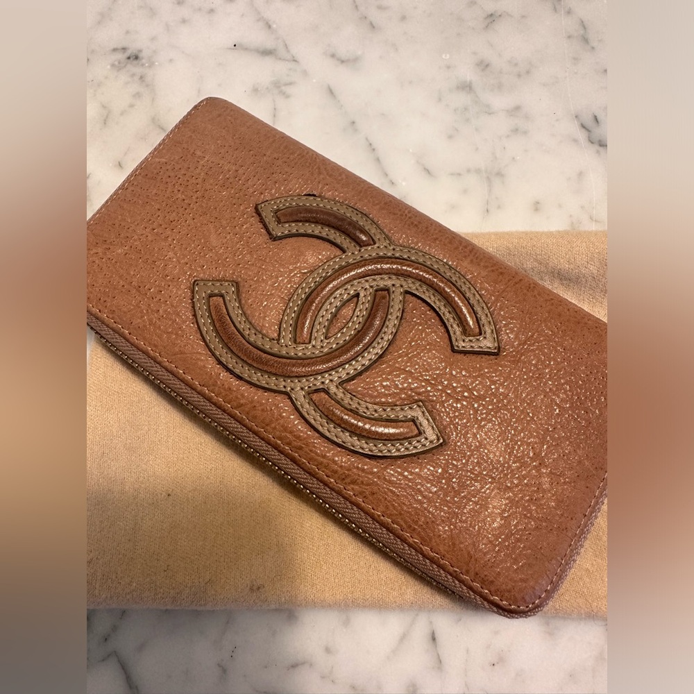 Chanel Mauve Leather Wallet